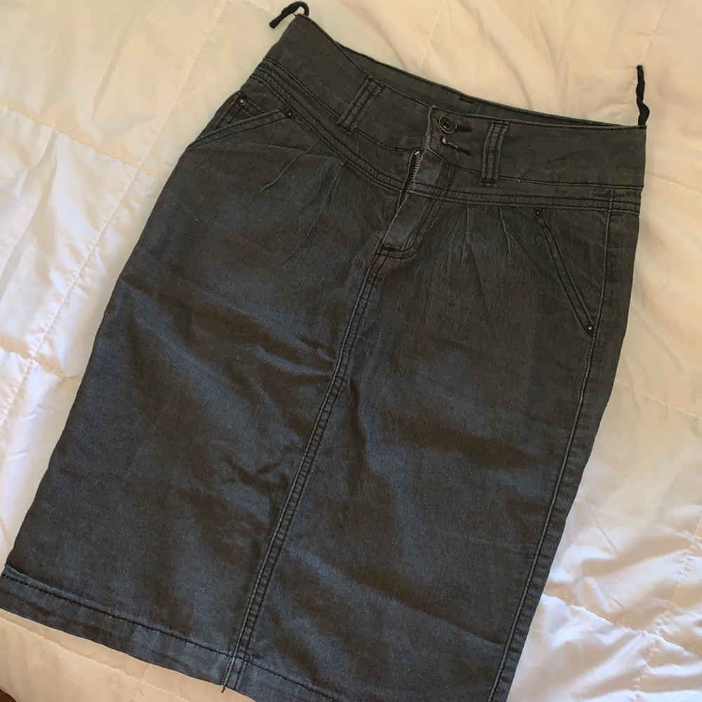 pencil skirt